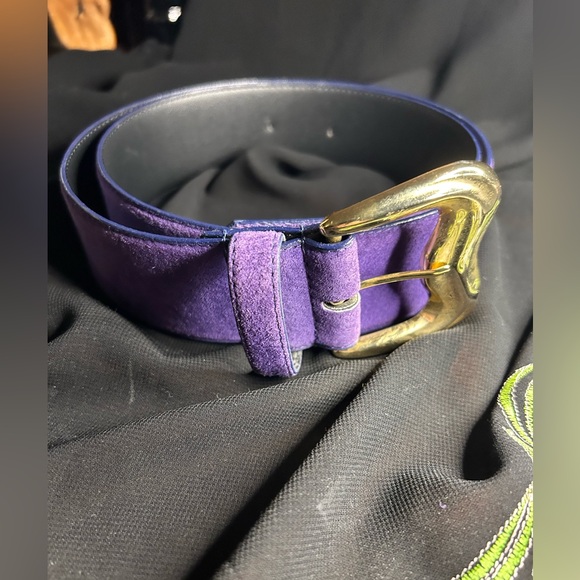 Vintage Accessories - VTG 80s Awesome Purple leather belt with large gold buckle. Size L.
